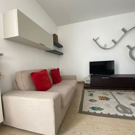 Maison Minu Appartement Porto Ceresio Buitenkant foto